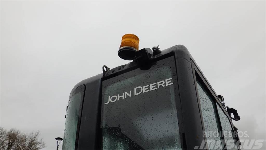 John Deere 27D Pásové rýpadlá
