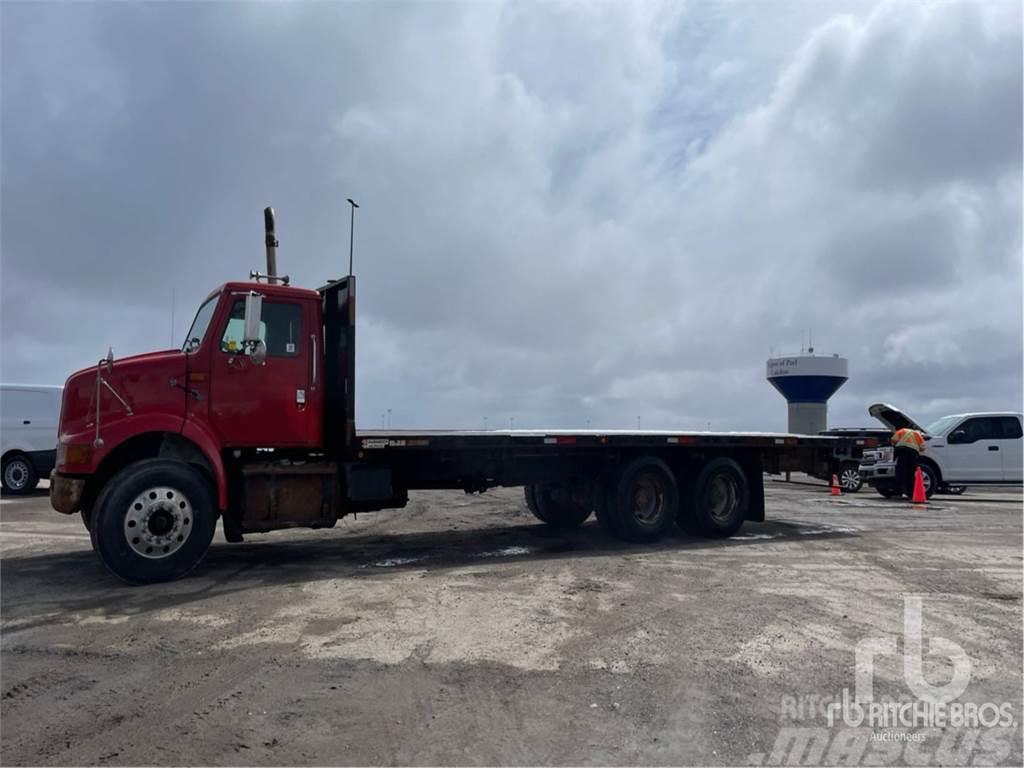 International F8100 Plošinové nákladné automobily/nákladné automobily so sklápacími bočnicami