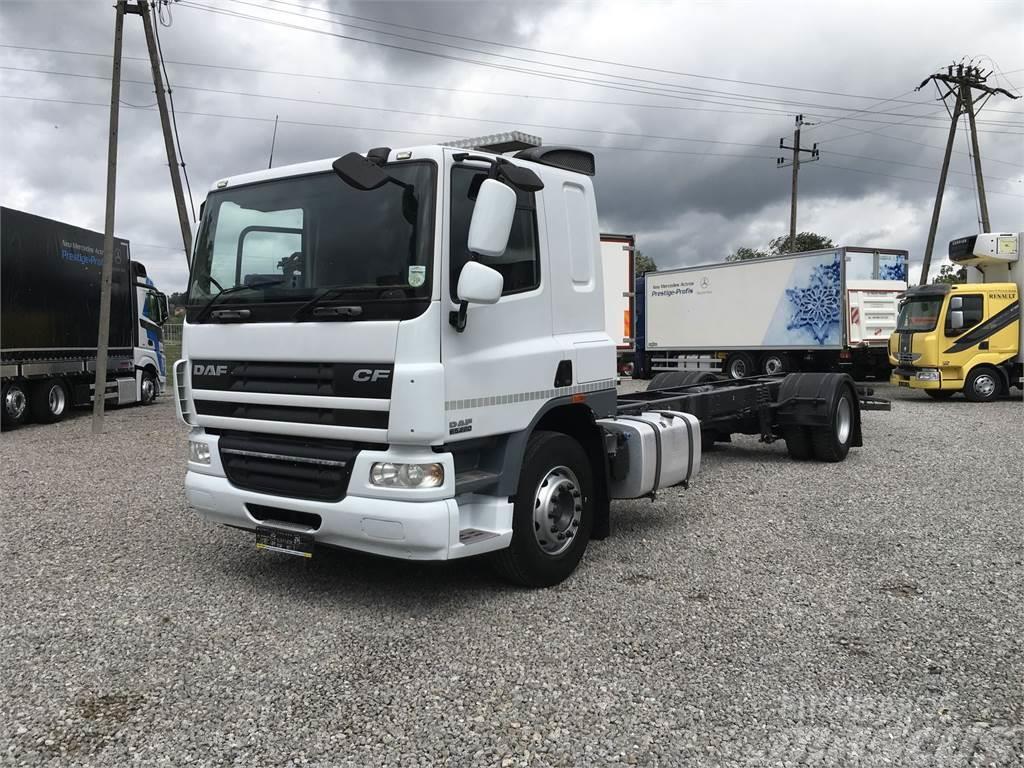 DAF CF 65.220 Chassis and suspension