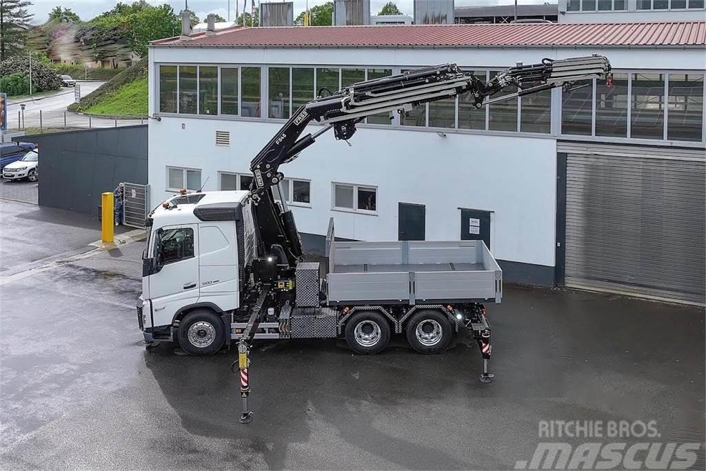 Volvo FH 500 Flatbed + crane Fassi F 545RA.2.26 XE Plošinové nákladné automobily/nákladné automobily so sklápacími bočnicami