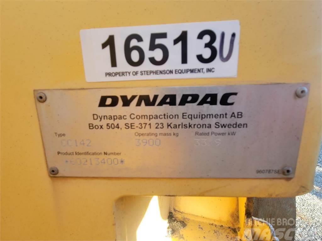 Dynapac CC142 Ťahačové valce