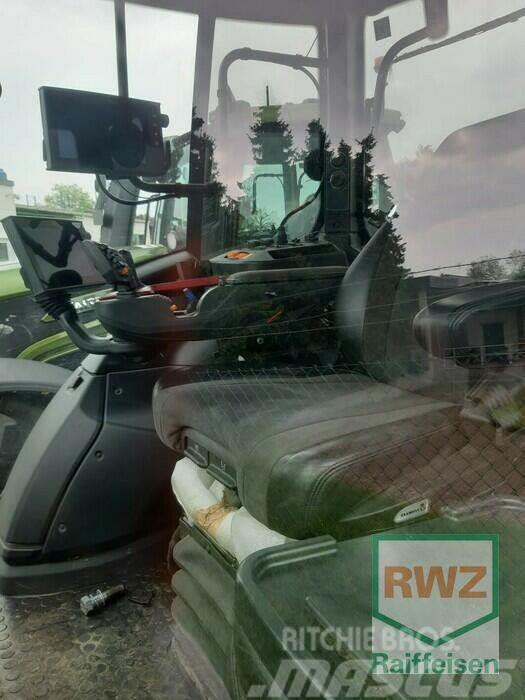 Valtra T215D Schlepper Traktory