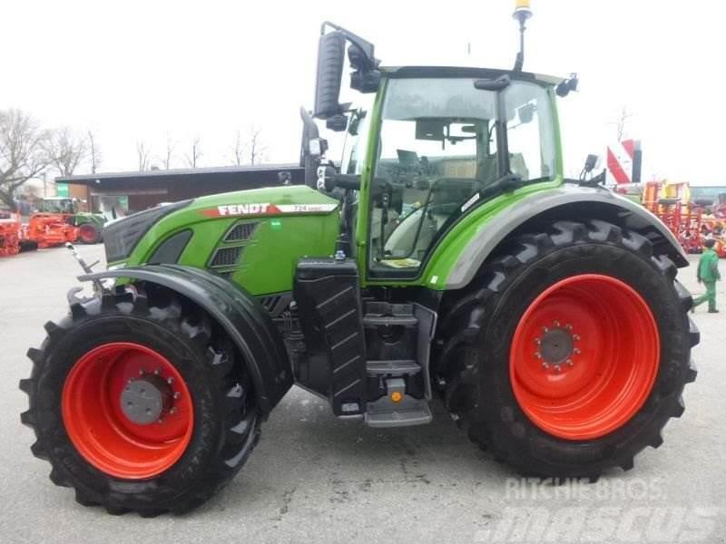 Fendt 724 VARIO GEN6 PROFI PLUS Traktory