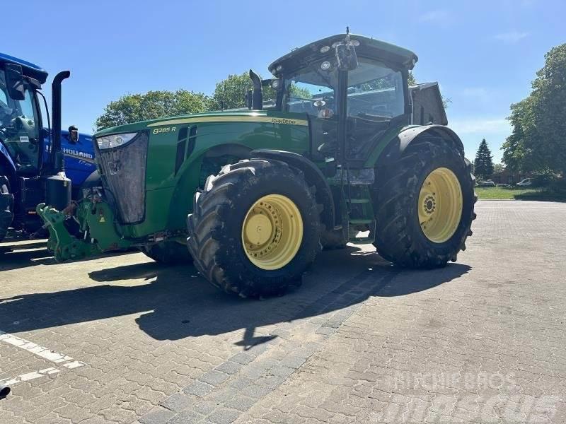 John Deere 8285 R Tractors