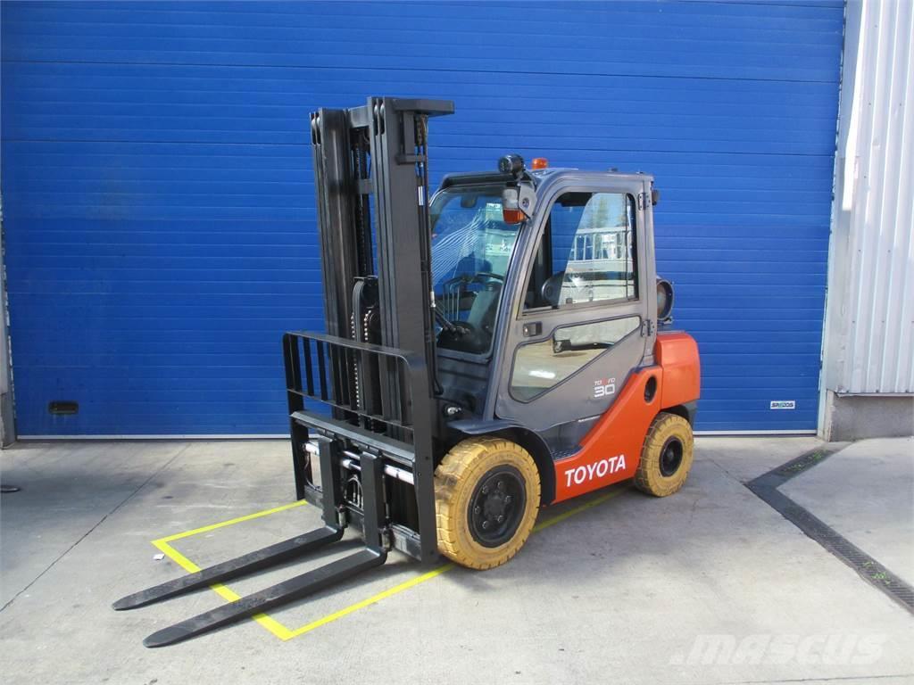 Toyota 02-8FGF30 LPG vozíky