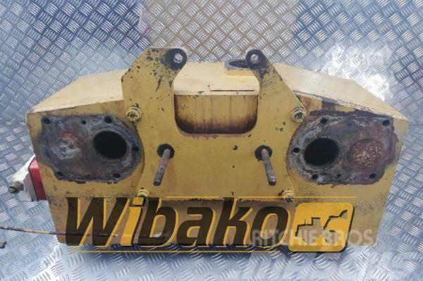CAT Coolant tank Caterpillar 3408 7W0315-243 Ďalšie komponenty