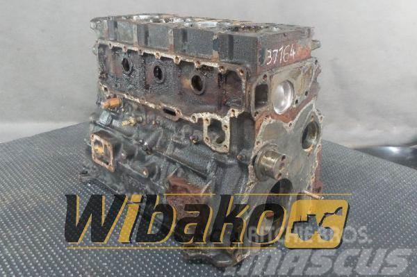 Isuzu Block Engine / Motor Isuzu 4BD1 PTA-24 95D05 Ďalšie komponenty