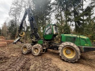 John Deere 1170 E