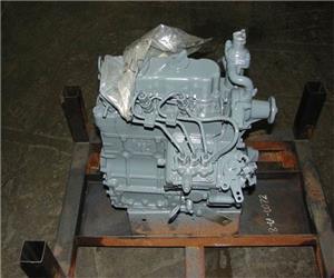 Kubota D902ER-GEN Rebuilt Engine: Boxer 322D Mini Track L