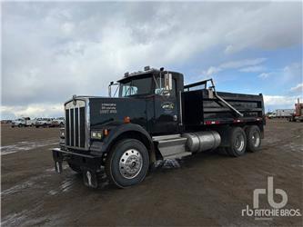 Kenworth W900