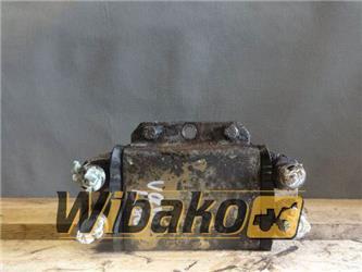 Volvo Oil radiator (cooler) Volvo L180