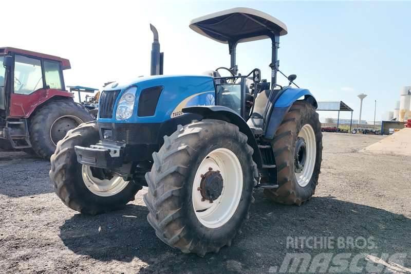 New Holland T6020 Now stripping for spares. Traktory