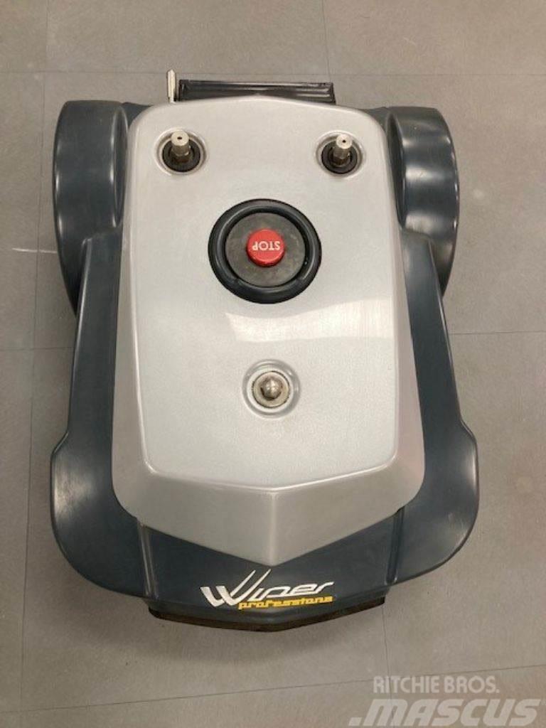  WIPER P70 S robotmaaier Robotické kosačky