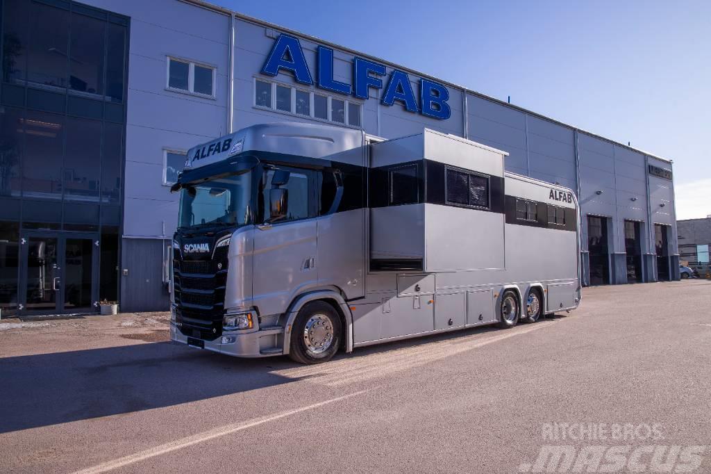 Scania V8 Hästlastbil med uppskjut och utskjut ALFAB Limi Nákladné automobily na prepravu zvierat