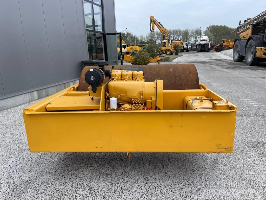 Dynapac CH 47 Trailed Roller Tandemové valce