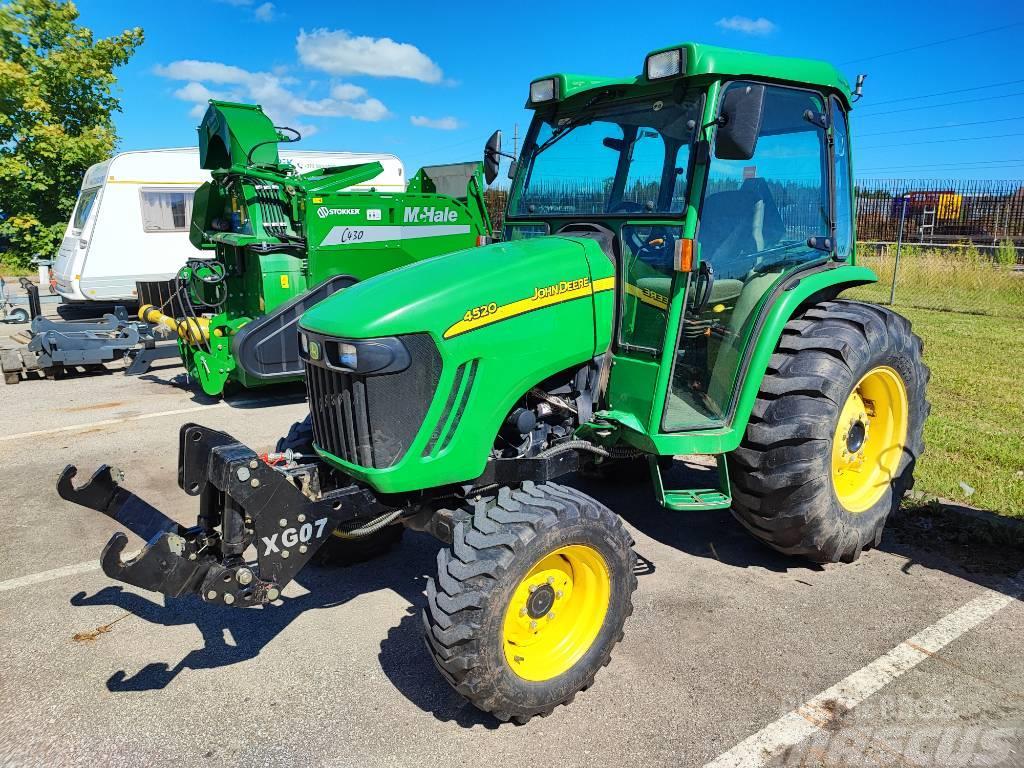 John Deere 4520 Kompaktné traktory