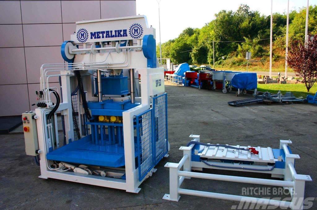 Metalika UVP-533 Universal block making machine Stroje na výrobu betónových prefabrikátov