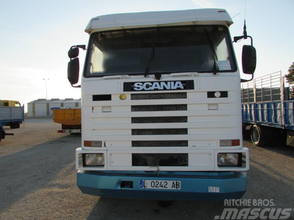 Scania 143 420 6X2 BASCULANTE Nákladné vozidlá s bočnou zhrnovacou plachtou