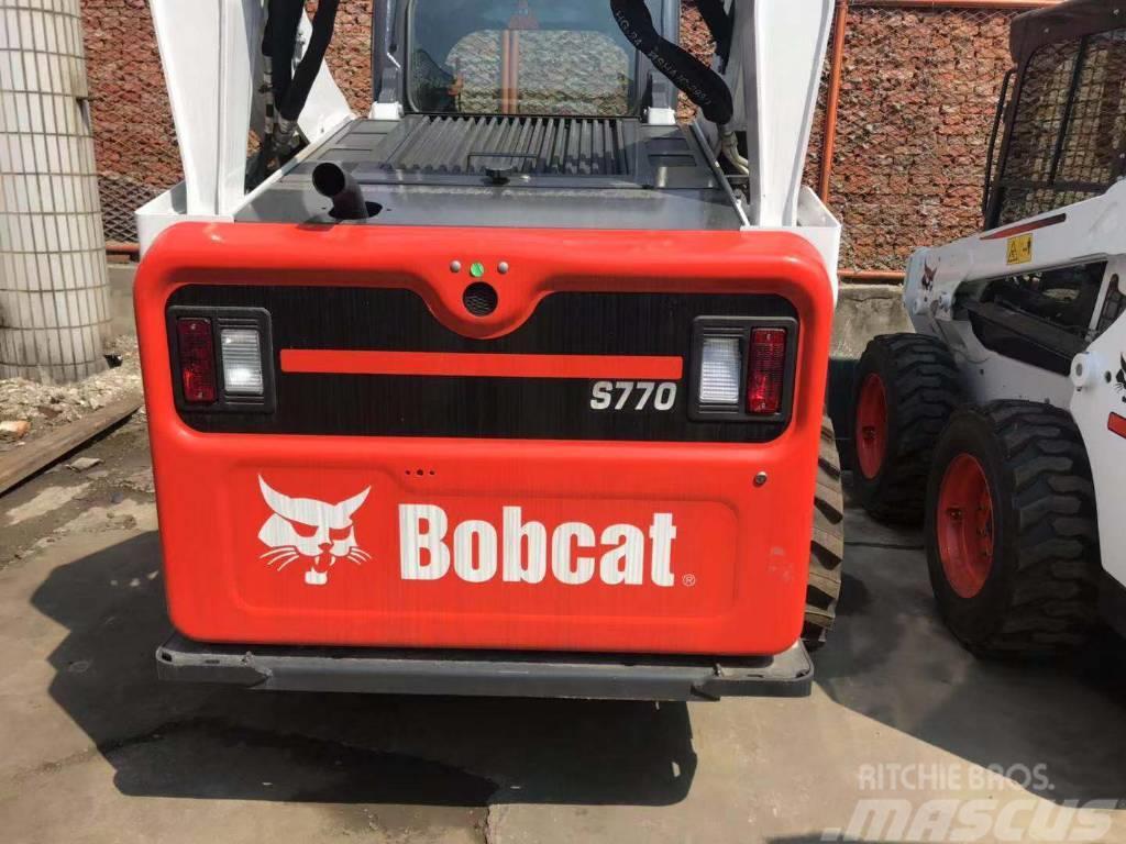 Bobcat 750 Šmykom riadené nakladače