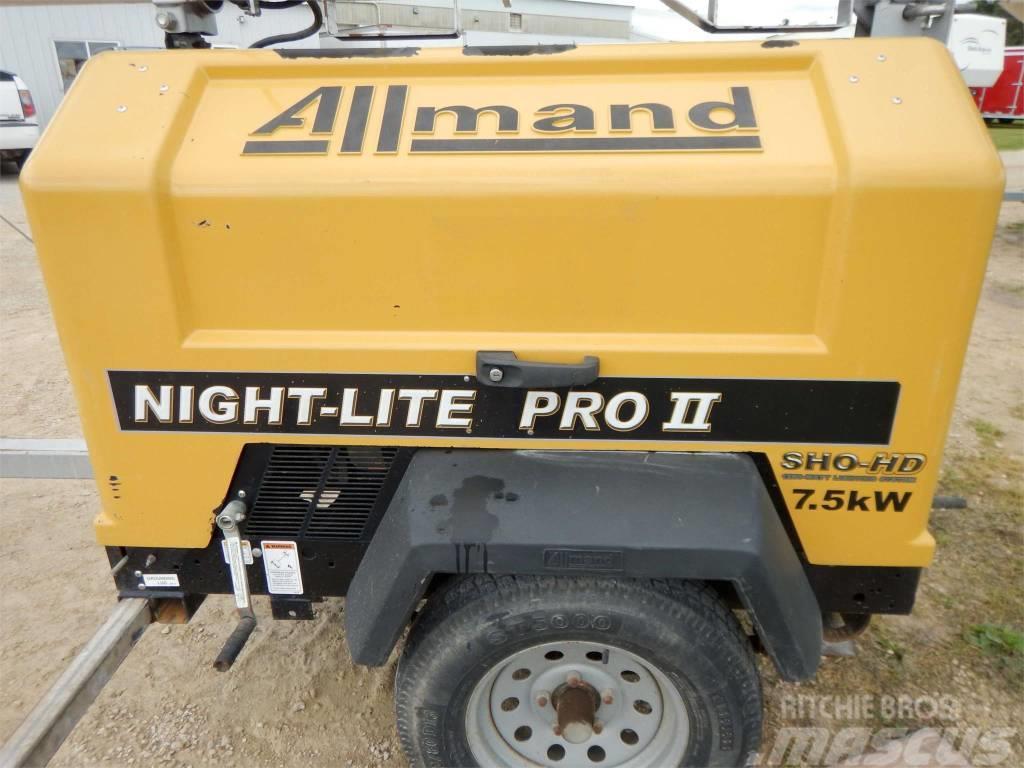 Allmand Bros NIGHT-LITE PRO II Osvetľovacie stožiare