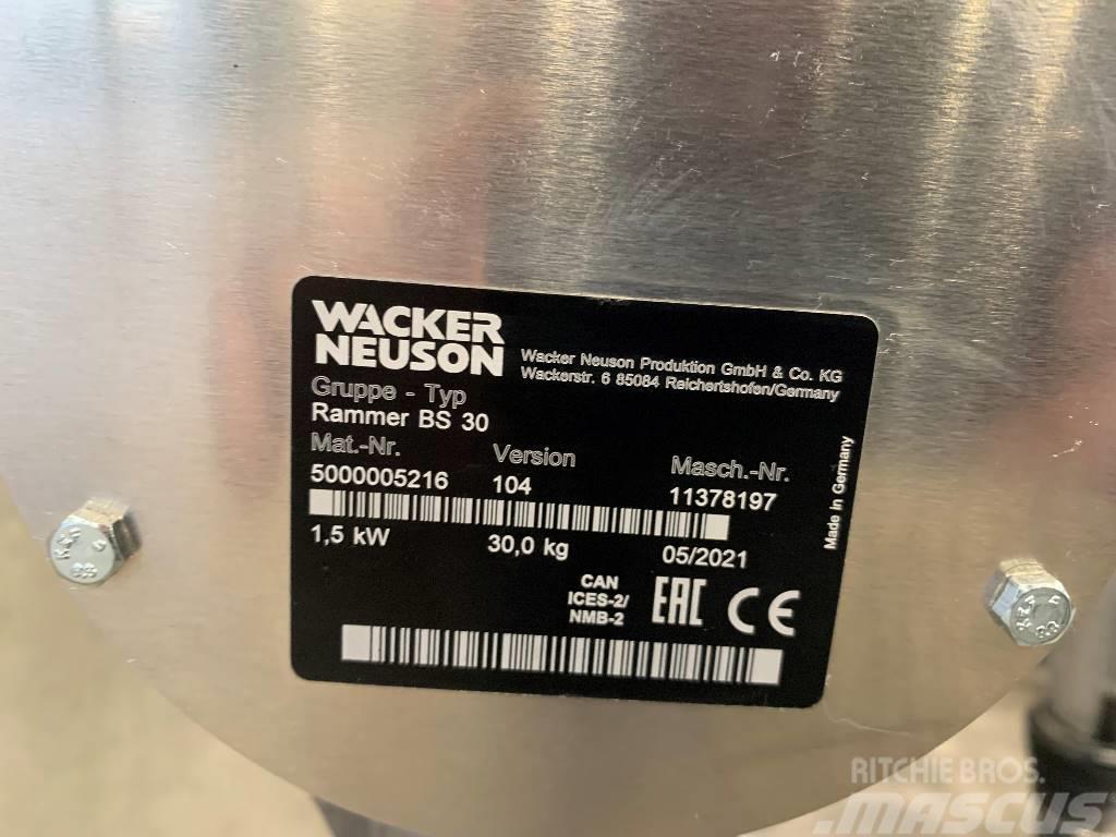 Wacker Neuson BS 30 Vibračné zhutňovače