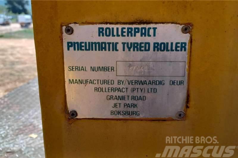 Ingersoll Rand Pneumatic Roller 27 Ton Kombinované valce