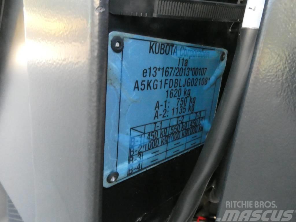 Kubota RTV-X900 Kompaktné traktory