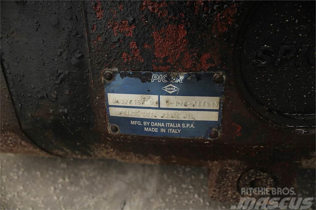 Massey Ferguson 8947 Front Axle Prevodovka