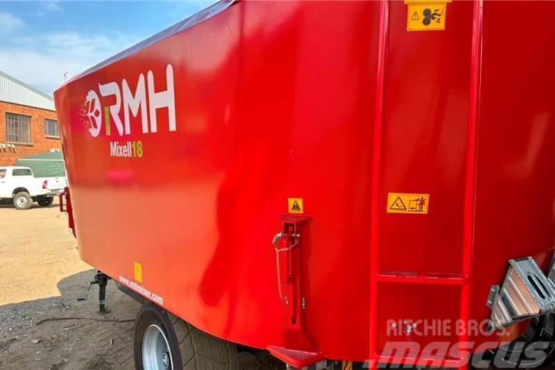  Feed Mixer RMH Mixell 18 Brand New (3CR12) Stroje a zariadenia na spracovanie a skladovanie poľnohospodárskych plodín - Iné