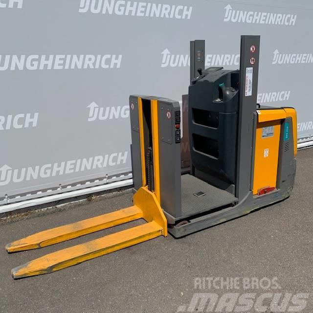 Jungheinrich EKS 110 Z Strednezdvižný vozík