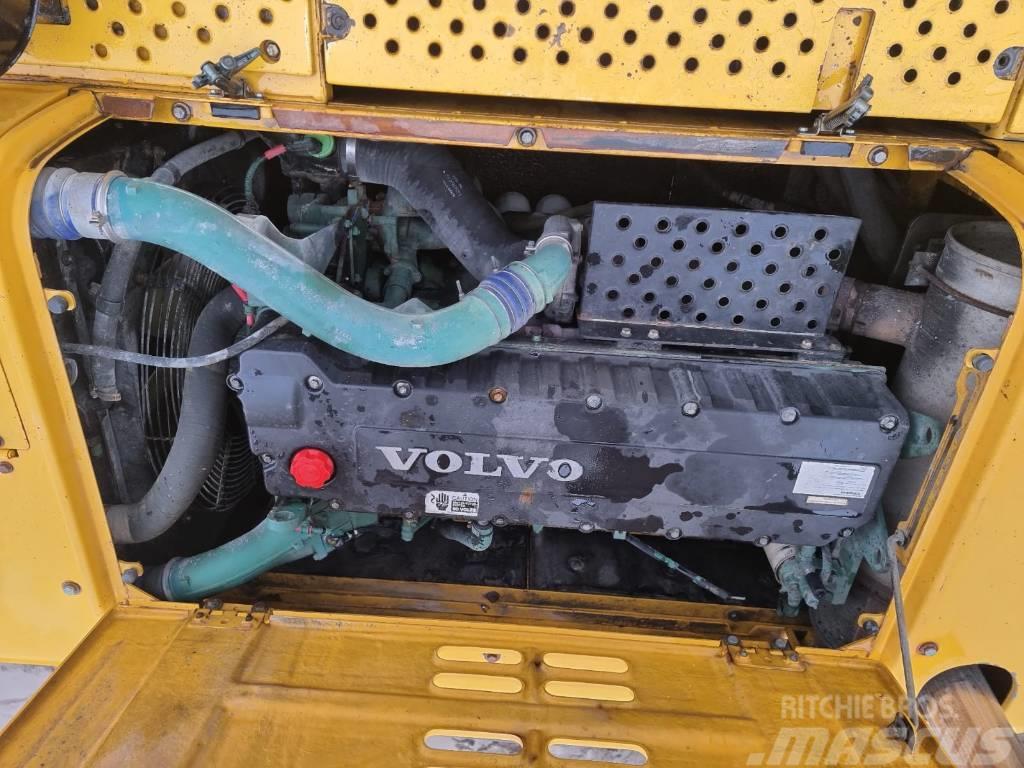 Volvo EC 460 B LC Pásové rýpadlá