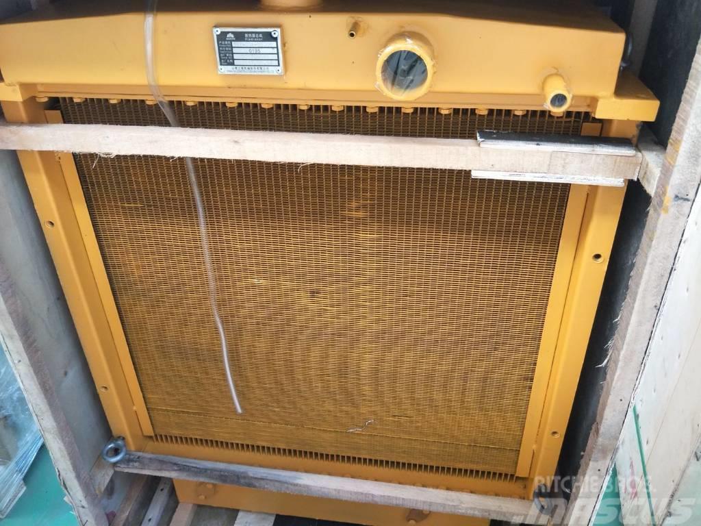 Komatsu D85A-18 radiator assy 154-03-00080 Iné