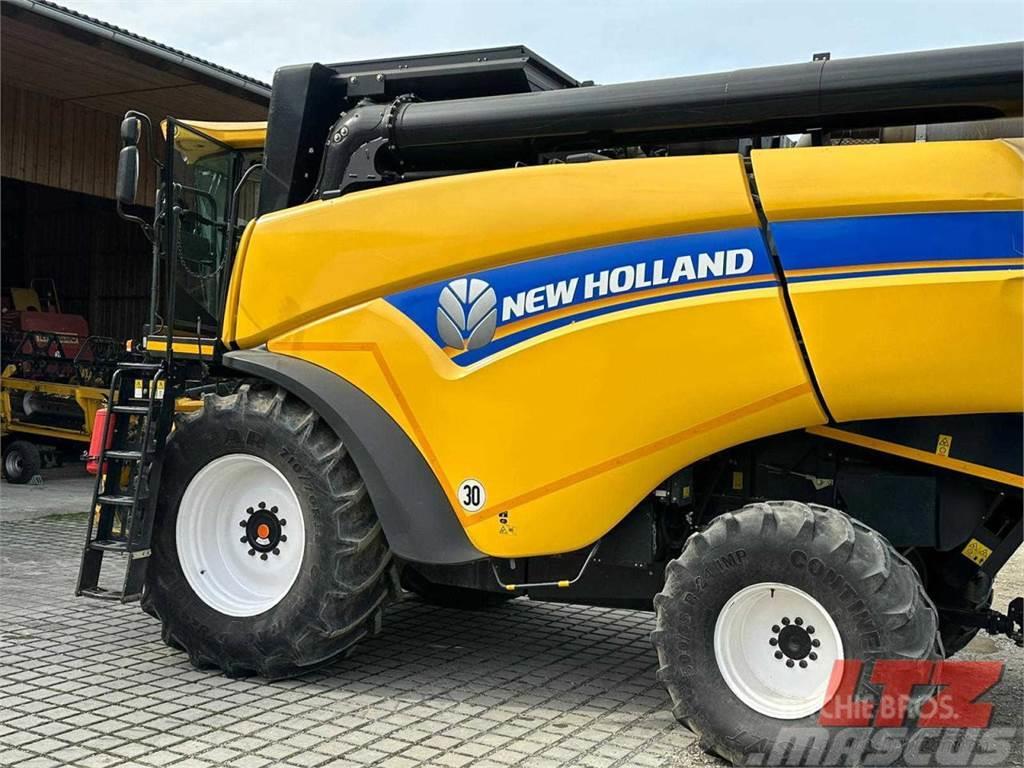 New Holland CX 6090 Allrad Kombinované zberacie stroje