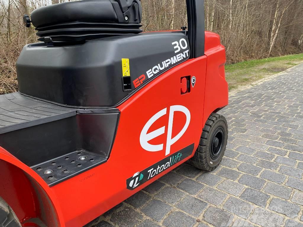 EP EFL303-B 3000KG TRIPLEX 4800MM MAST Akumulátorové vozíky