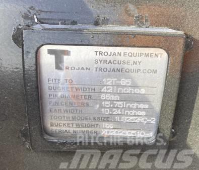 Trojan 120CL 42" DIGGING BUCKET Ďalšie komponenty