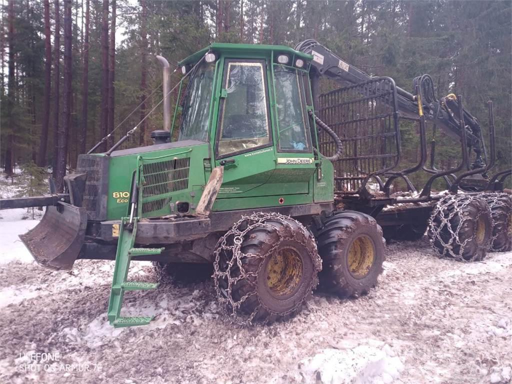 Timberjack 810 D Lesné traktory
