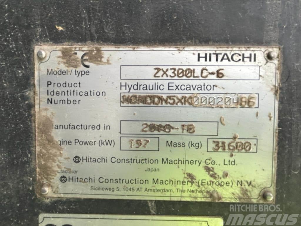 Hitachi ZX 300 LC-6 Pásové rýpadlá