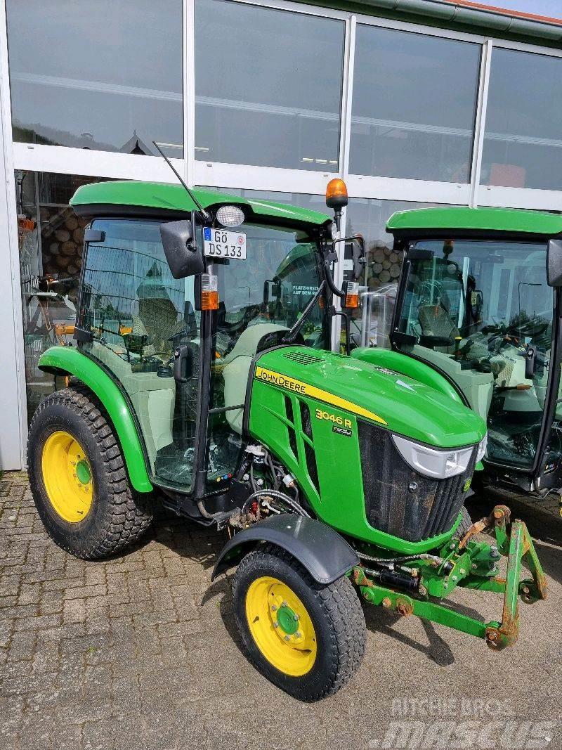 John Deere 3046R Kompaktné traktory
