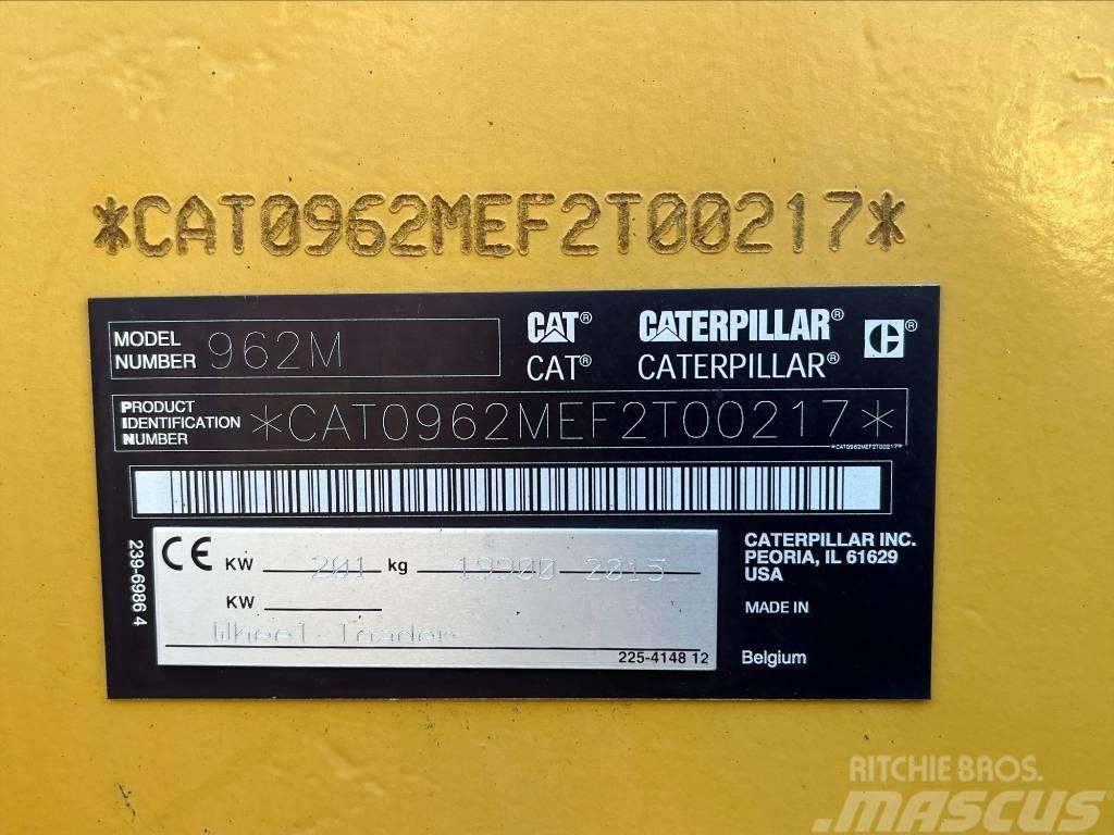 CAT 962M Kolesové nakladače