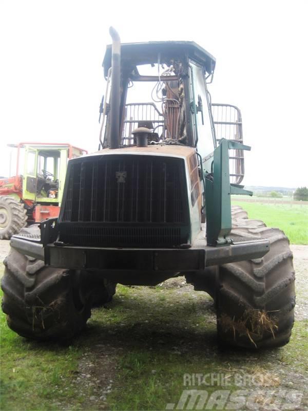 Timberjack 1110 for spare parts Lesné traktory