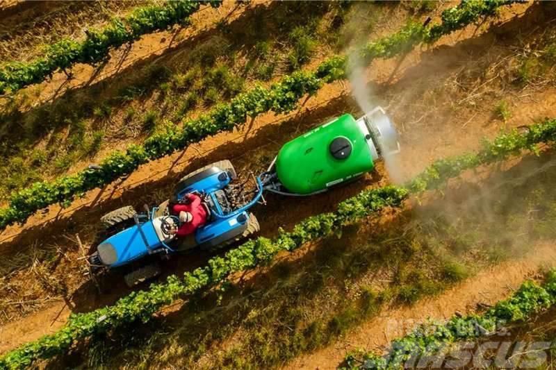  Agrico SB1000 Blower Sprayer Stroje a zariadenia na spracovanie a skladovanie poľnohospodárskych plodín - Iné