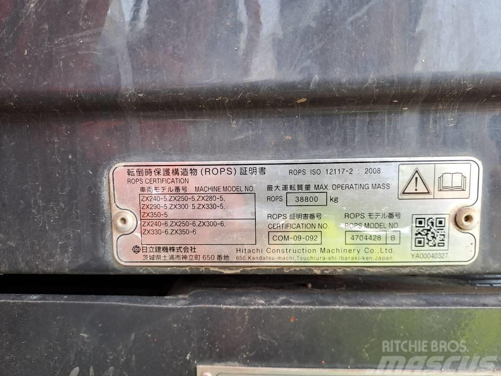 Hitachi ZX 300 LC-6 (Trimble Prepared) Pásové rýpadlá
