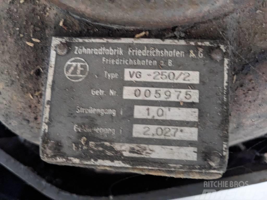 ZF Verteilergetriebe VG-250/2 Prevodovky