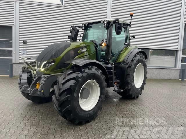 Valtra T195 Direct tractor Traktory