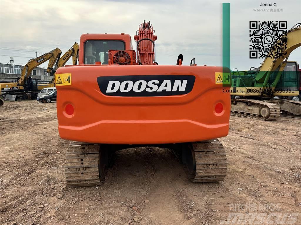 Doosan DX 120 Midi rýpadlá 7 t - 12 t