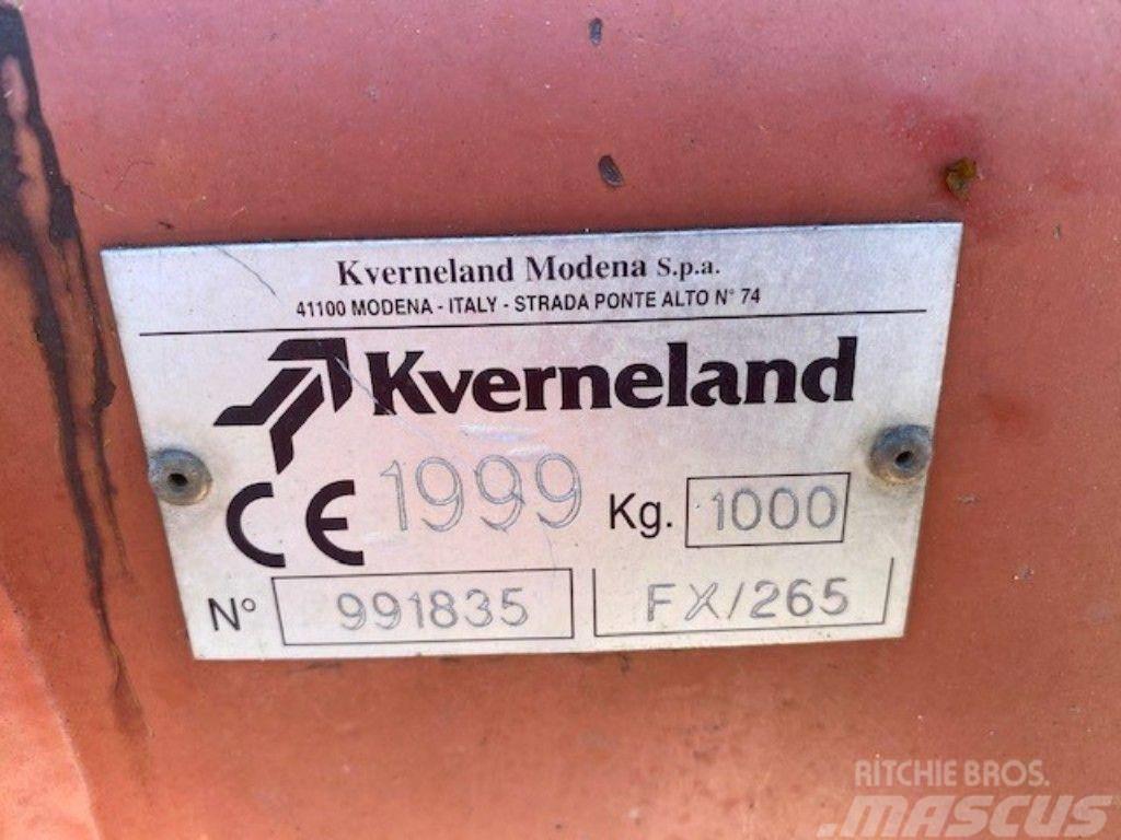 Kverneland FX 265 Kosačky namontované a ťahané