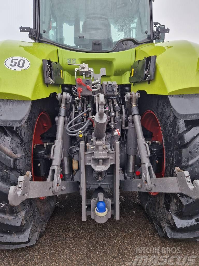 CLAAS Axion 930 Cmatic Traktory