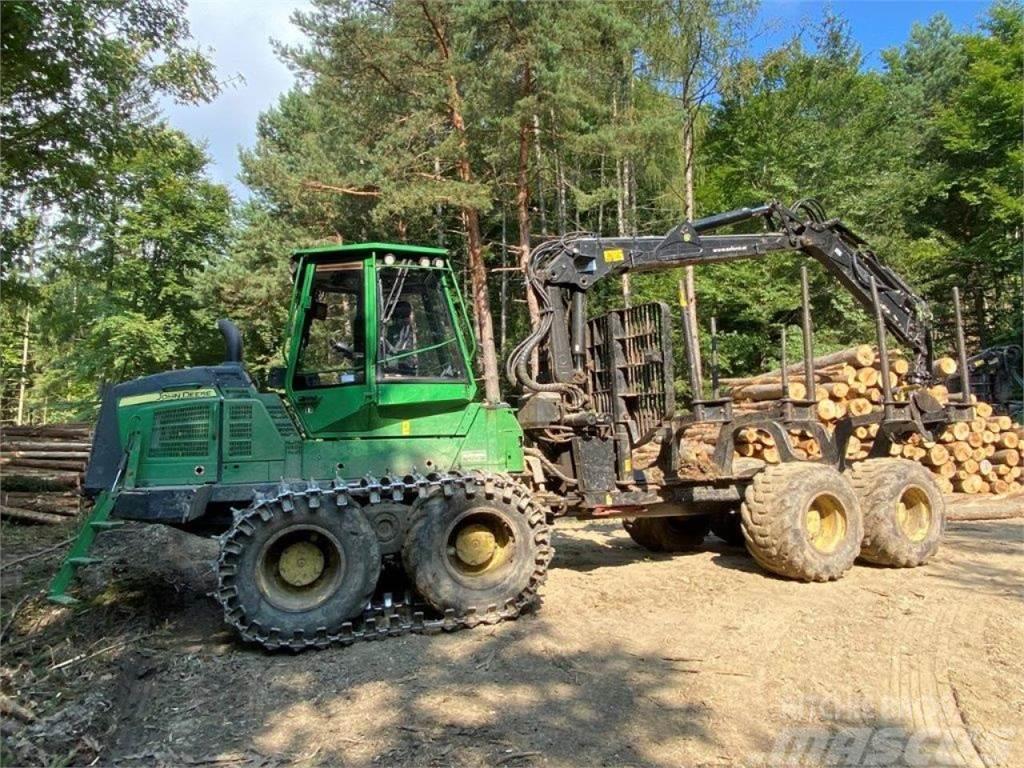 John Deere 1510 E IT4 Lesné traktory