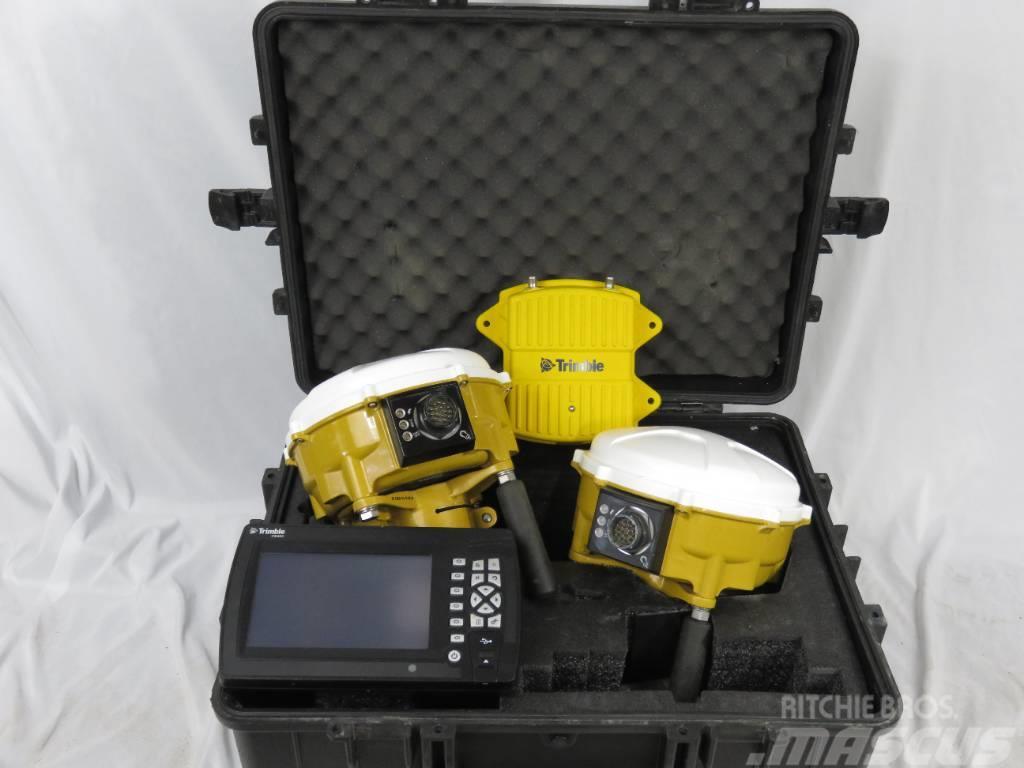Trimble GCS900 Dozer GPS Kit w/ CB460, MS995's, SNR934 Ďalšie komponenty