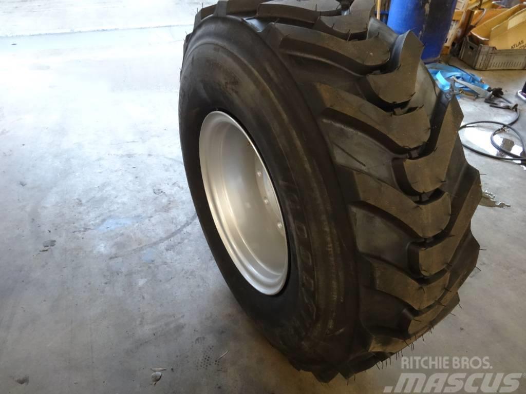  H. Vrakking Tires 46x17.0R20 or 450/70R20 Pneumatiky, kolesá a ráfiky